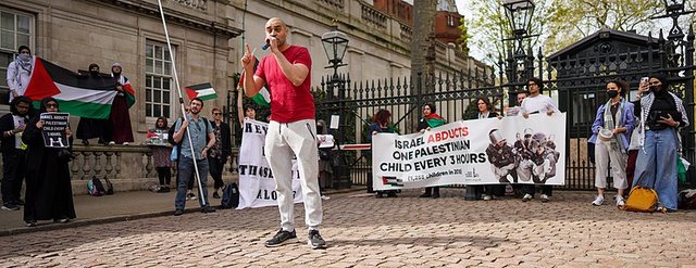 Lowkey protests outside Israeli embassy photo by Alisdare Hickson