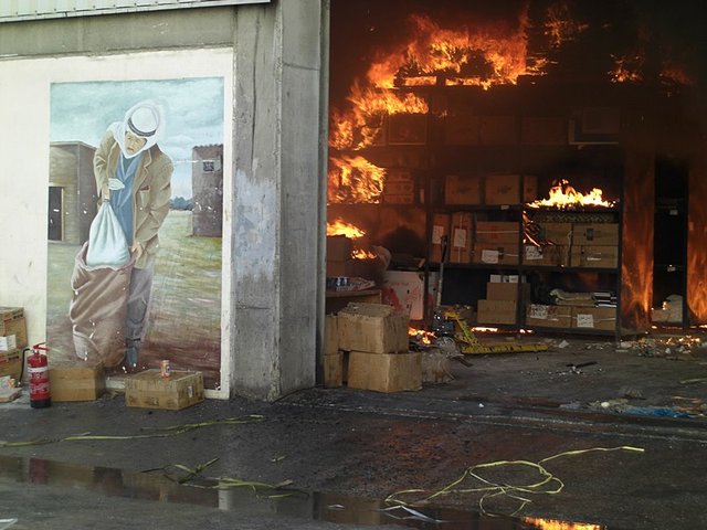 UNRWA school shelled by Israel in Gaza in 2009 photo by International Solidarity Movement